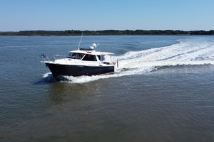 Seahorse 33ft Cutwater Yacht For Sale
