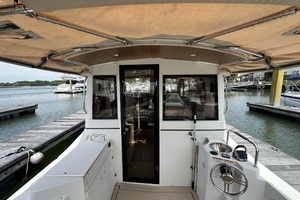 2016 Cutwater C-28 LE thumbnail 18