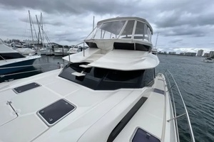 2018 Aquila 44 YACHT thumbnail 4