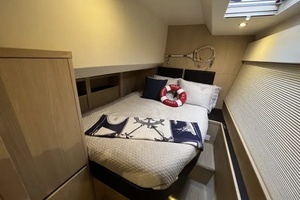 2018 Aquila 44 YACHT thumbnail 8