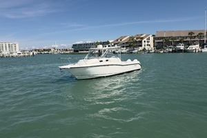 32ft Boston Whaler Yacht For Sale