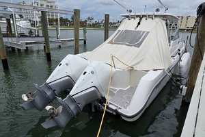 32ft Boston Whaler Yacht For Sale