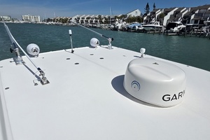 32ft Boston Whaler Yacht For Sale