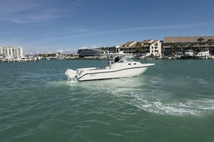 32ft Boston Whaler Yacht For Sale