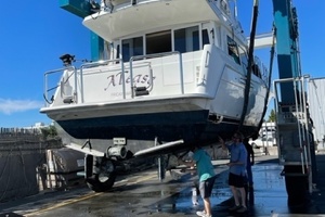 2001 Navigator Pilothouse thumbnail 2