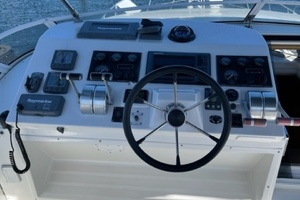 2001 Navigator Pilothouse thumbnail 26