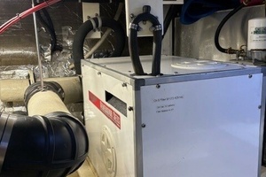 2001 Navigator Pilothouse thumbnail 30