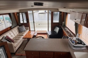 2001 Navigator Pilothouse thumbnail 12