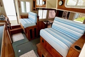 2006 Nordic Tugs 37 thumbnail 4
