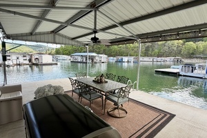 2002 Custom 20 x 53 Floating Cabin - Approx 999/sqft thumbnail 87