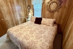 2002 Custom 20 x 53 Floating Cabin - Approx 999/sqft thumbnail 56