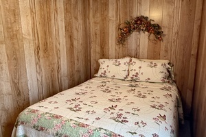 2002 Custom 20 x 53 Floating Cabin - Approx 999/sqft thumbnail 50
