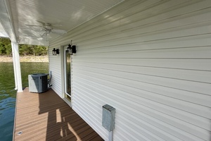 2002 Custom 20 x 53 Floating Cabin - Approx 999/sqft thumbnail 98