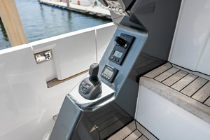 68FT (20.73M) AZIMUT