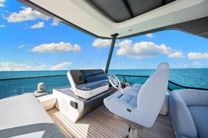 2025 Azimut 68 FLY thumbnail 61