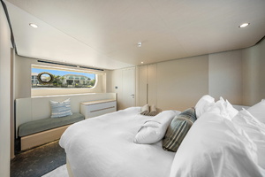 68FT (20.73M) AZIMUT