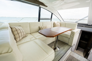 50FT (15.24M) CRUISERS YACHTS