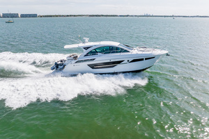 50FT (15.24M) CRUISERS YACHTS
