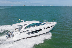 50FT (15.24M) CRUISERS YACHTS