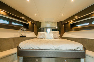 50FT (15.24M) CRUISERS YACHTS
