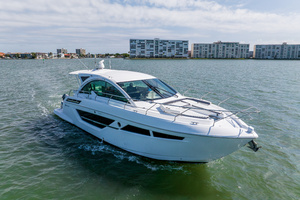 Yacht for sale 50FT (15.24M) CRUISERS YACHTS