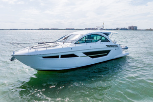 50FT (15.24M) CRUISERS YACHTS