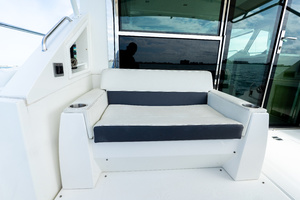 50FT (15.24M) CRUISERS YACHTS