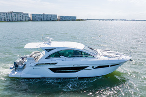 50FT (15.24M) CRUISERS YACHTS yacht for sale