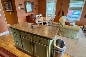 2006 Custom 20 x 43 Floating Cabin - Approx 812sqft thumbnail 36