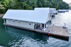2006 Custom 20 x 43 Floating Cabin - Approx 812sqft thumbnail 6