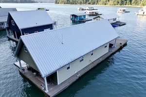 2006 Custom 20 x 43 Floating Cabin - Approx 812sqft thumbnail 9