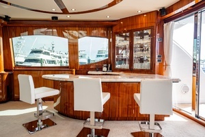 2012 Hatteras thumbnail 44