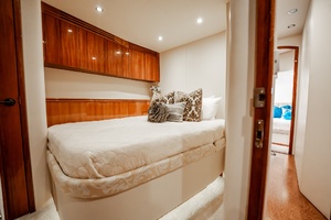 Breakaway 80ft Hatteras Yacht For Sale
