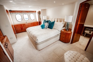 Breakaway 80ft Hatteras Yacht For Sale