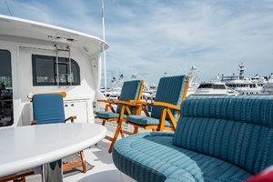 2012 Hatteras thumbnail 170