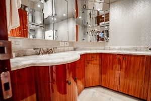 Breakaway 80ft Hatteras Yacht For Sale