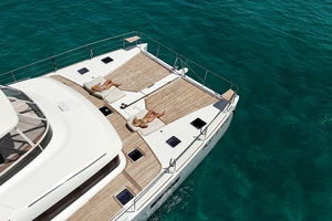 PLAYTIME Worth Avenue Yachts