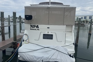 2001 Sea Ray 380 Aft Cabin thumbnail 4