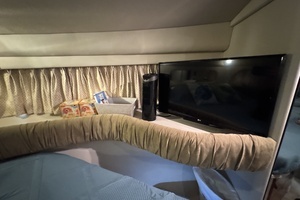 2001 Sea Ray 380 Aft Cabin thumbnail 71