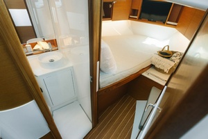 Photo 6106517 for 2027 Bertram 35 Flybridge  