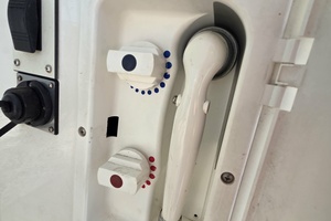 2002 Sea Ray 480 Motor Yacht thumbnail 54