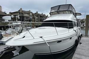 1998 Cruisers Yachts 3650 Aft Cabin thumbnail 6