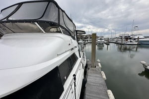 1998 Cruisers Yachts 3650 Aft Cabin thumbnail 14
