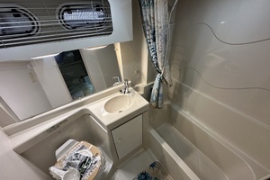 1998 Cruisers Yachts 3650 Aft Cabin thumbnail 53
