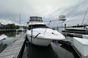 1998 Cruisers Yachts 3650 Aft Cabin thumbnail 4