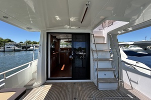 2018 Beneteau 44 Swift Trawler thumbnail 5
