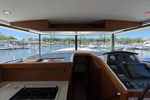 2018 Beneteau 44 Swift Trawler thumbnail 16