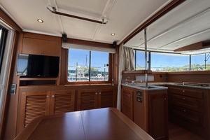 2018 Beneteau 44 Swift Trawler thumbnail 10