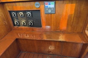 Yankee Clipper 46ft Fisher Yacht For Sale