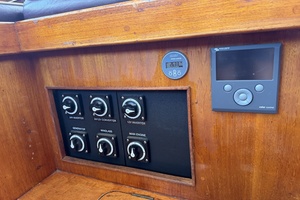 Yankee Clipper 46ft Fisher Yacht For Sale